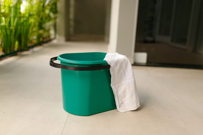 BALDE 15L COM ESPREMEDOR - foto 7